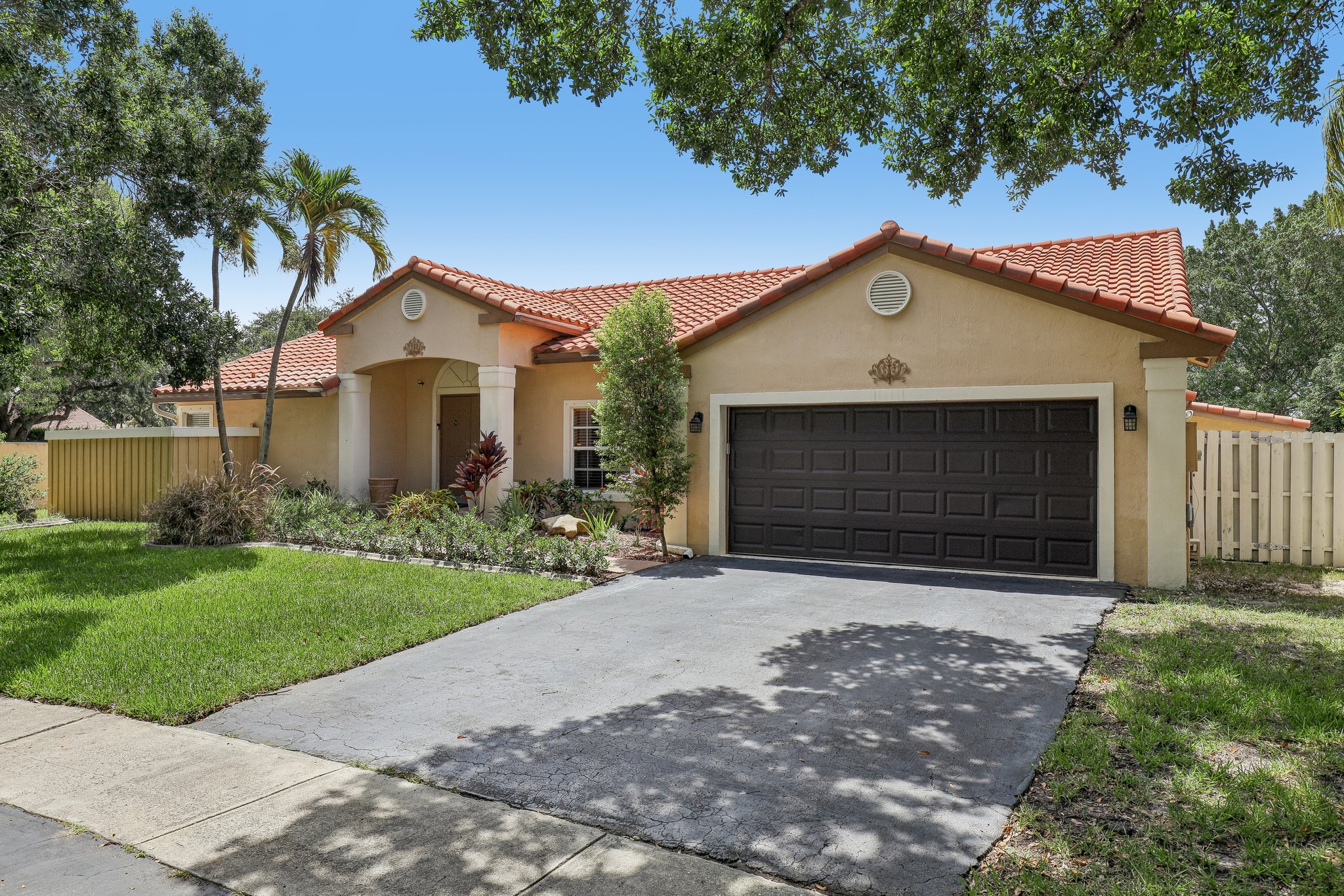 NW 11th Dr-S1206-002.jpg