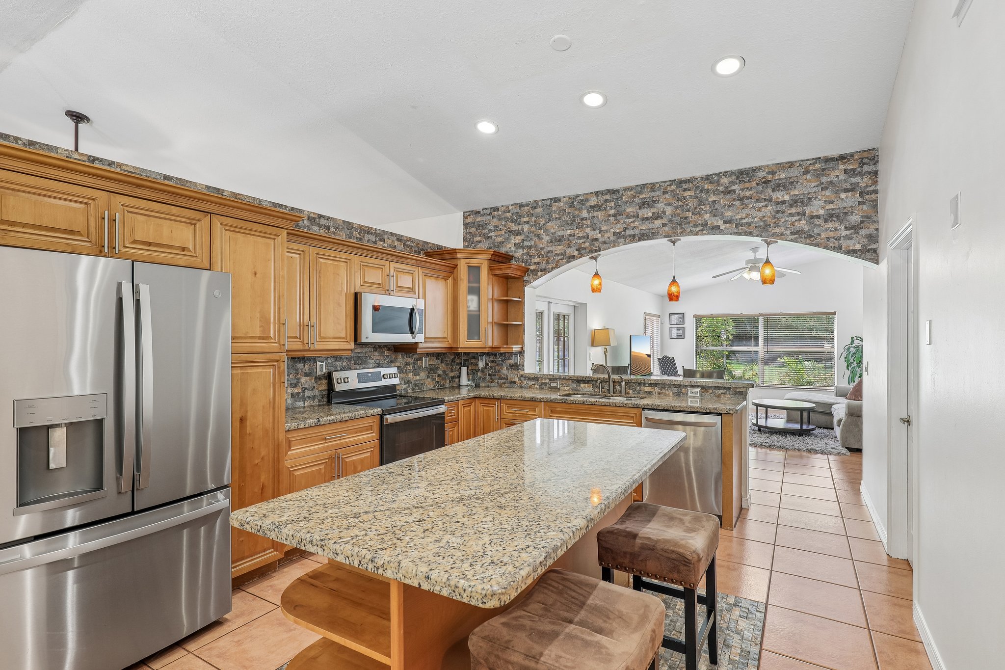 NW 11th Dr-S1206-018.jpg