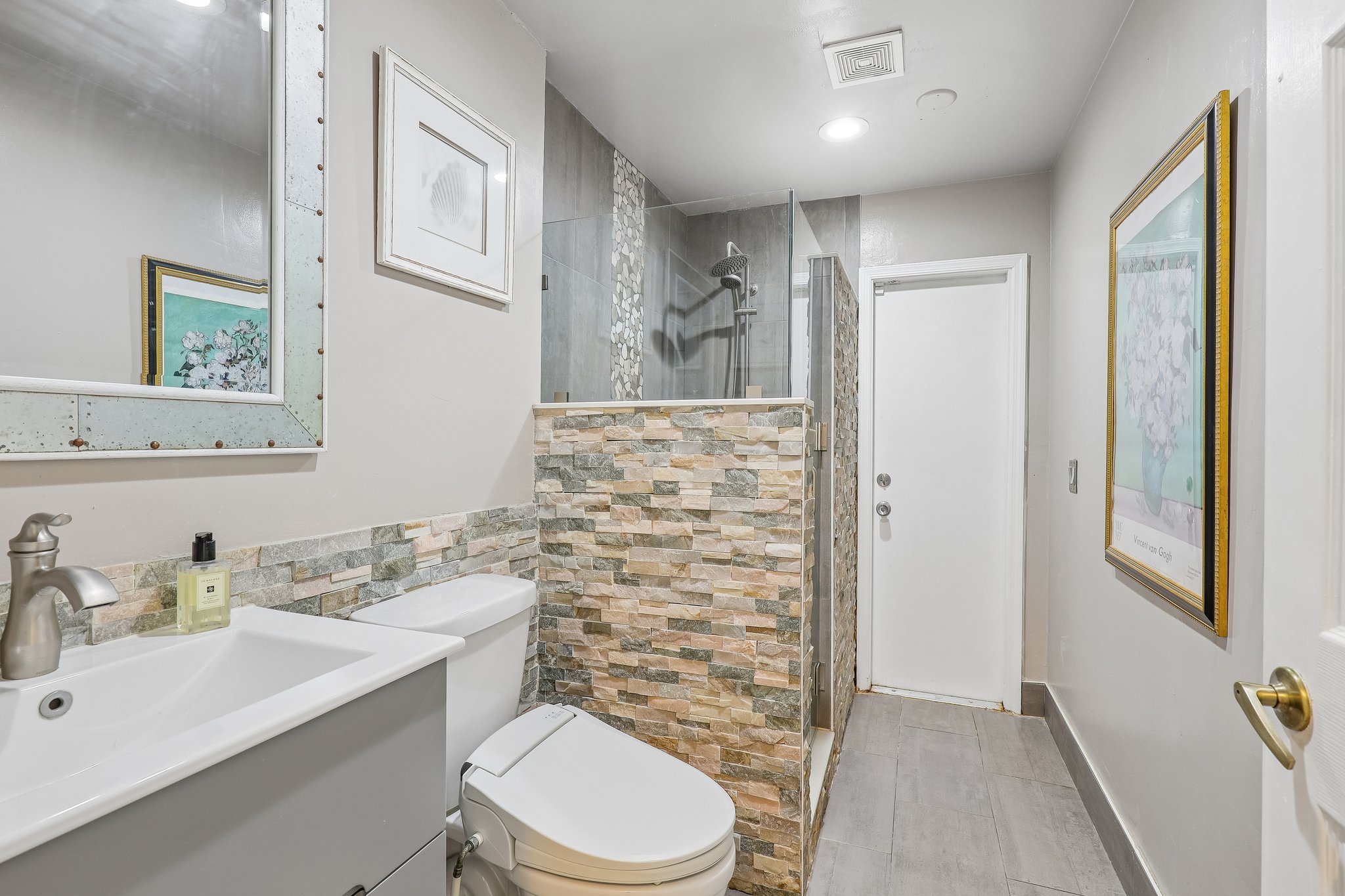 NW 11th Dr-S1206-037.jpg