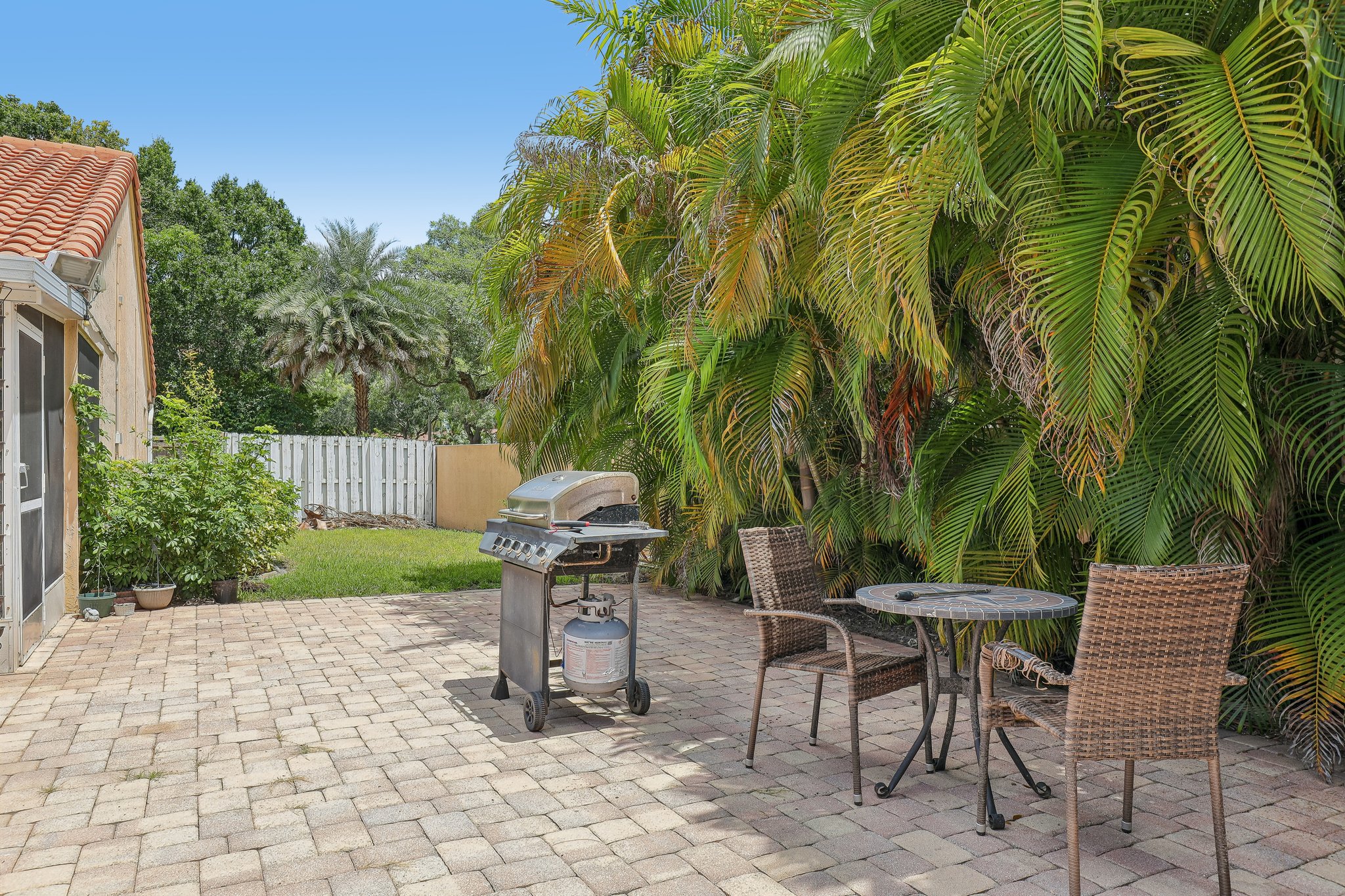 NW 11th Dr-S1206-047.jpg