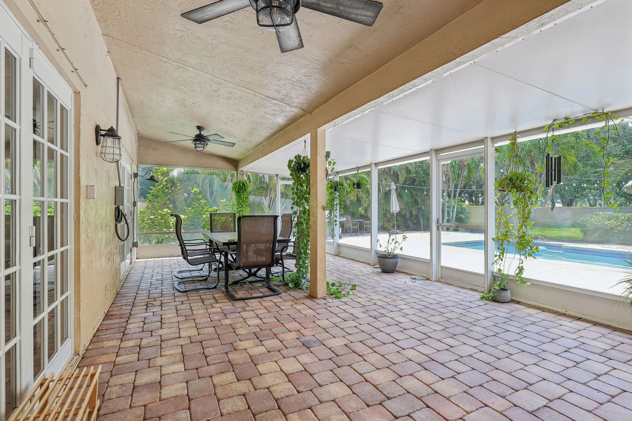 NW 11th Dr-S1206-045P