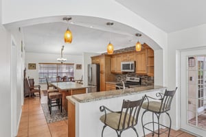 NW 11th Dr-S1206-016.jpg