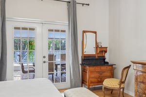 NW 11th Dr-S1206-023.jpg