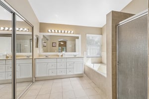 NW 11th Dr-S1206-026.jpg