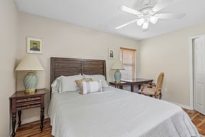 NW 11th Dr-S1206-042.jpg