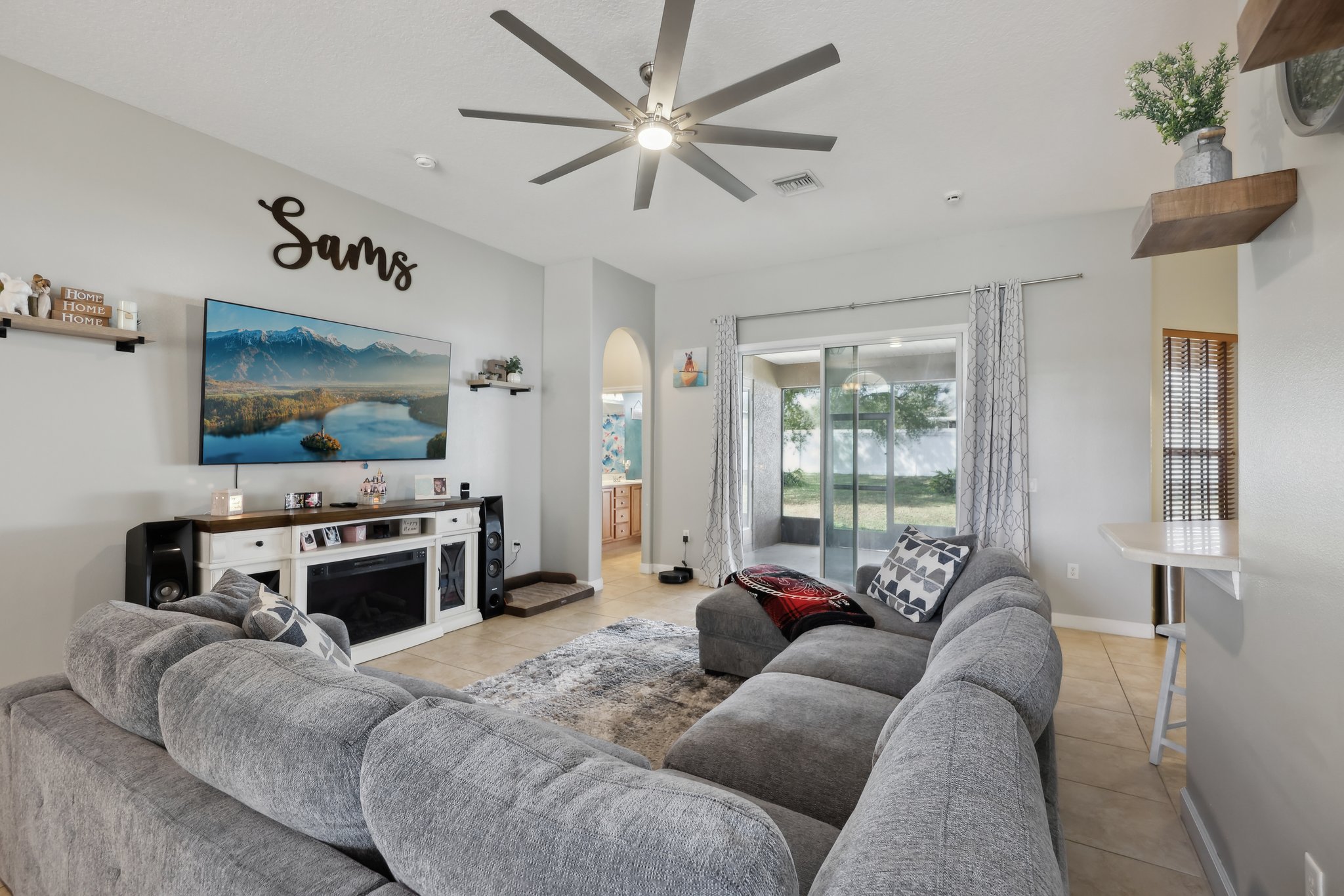 Biscayne Dr-006.jpg