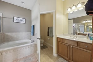 Biscayne Dr-024.jpg