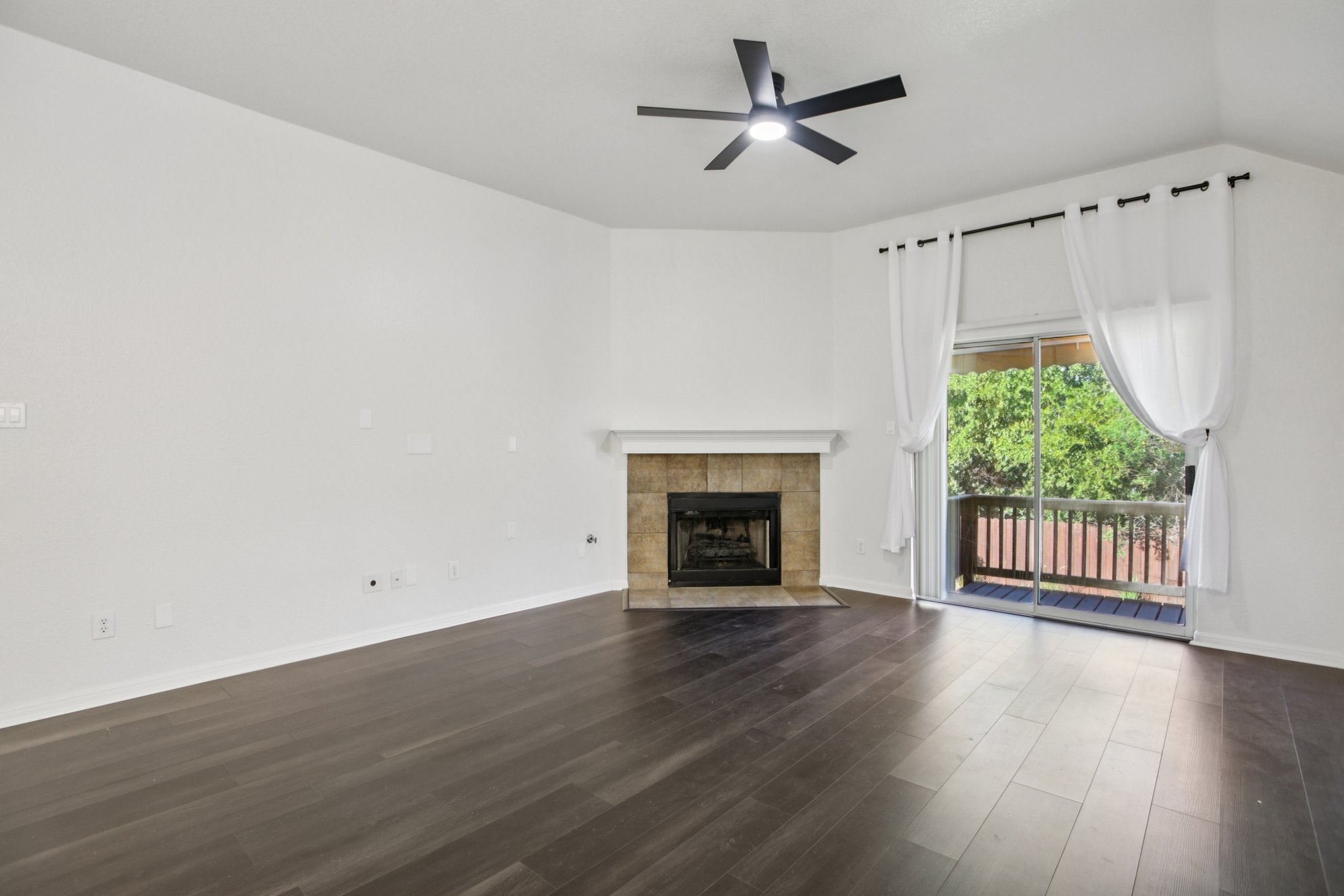 Appaloosa Chase Dr-L0310-013.jpg