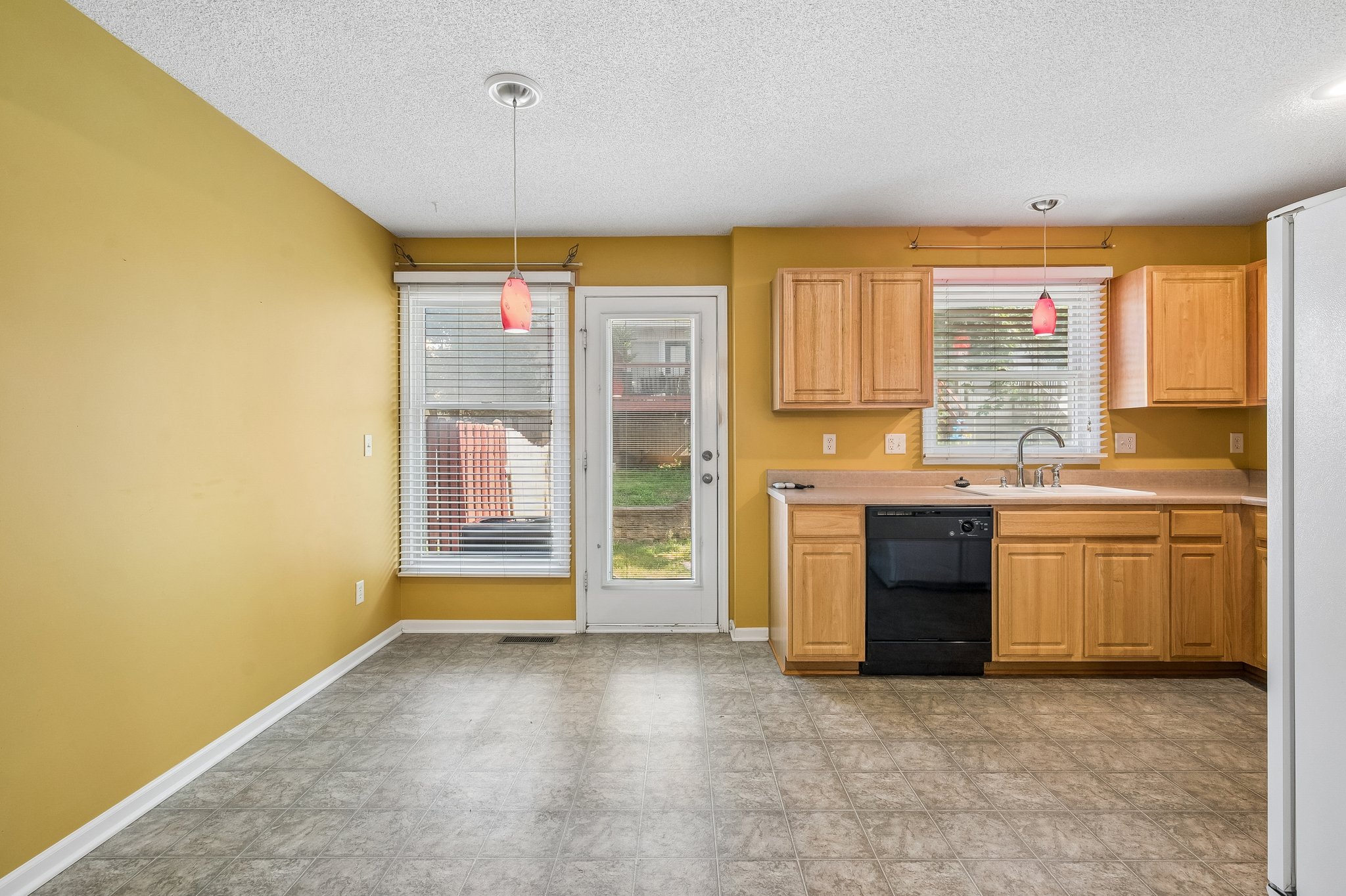 13108 Washington Ct_015.jpg