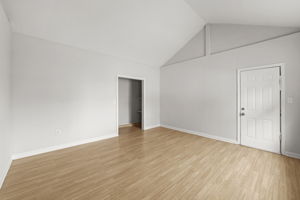  Photo 36