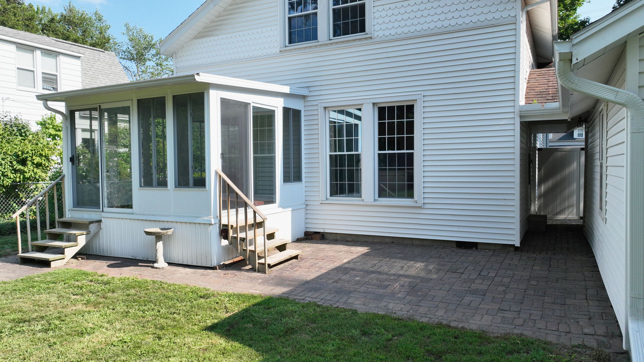  Photo 11