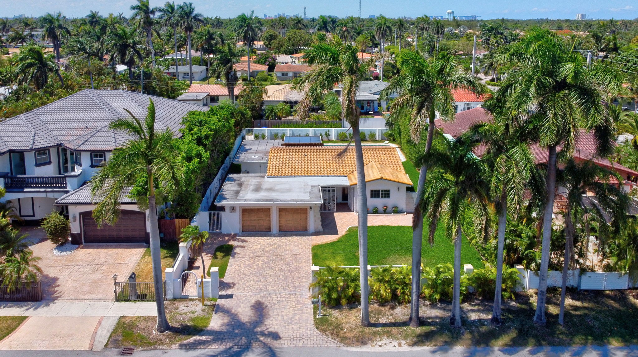  Photo 56
