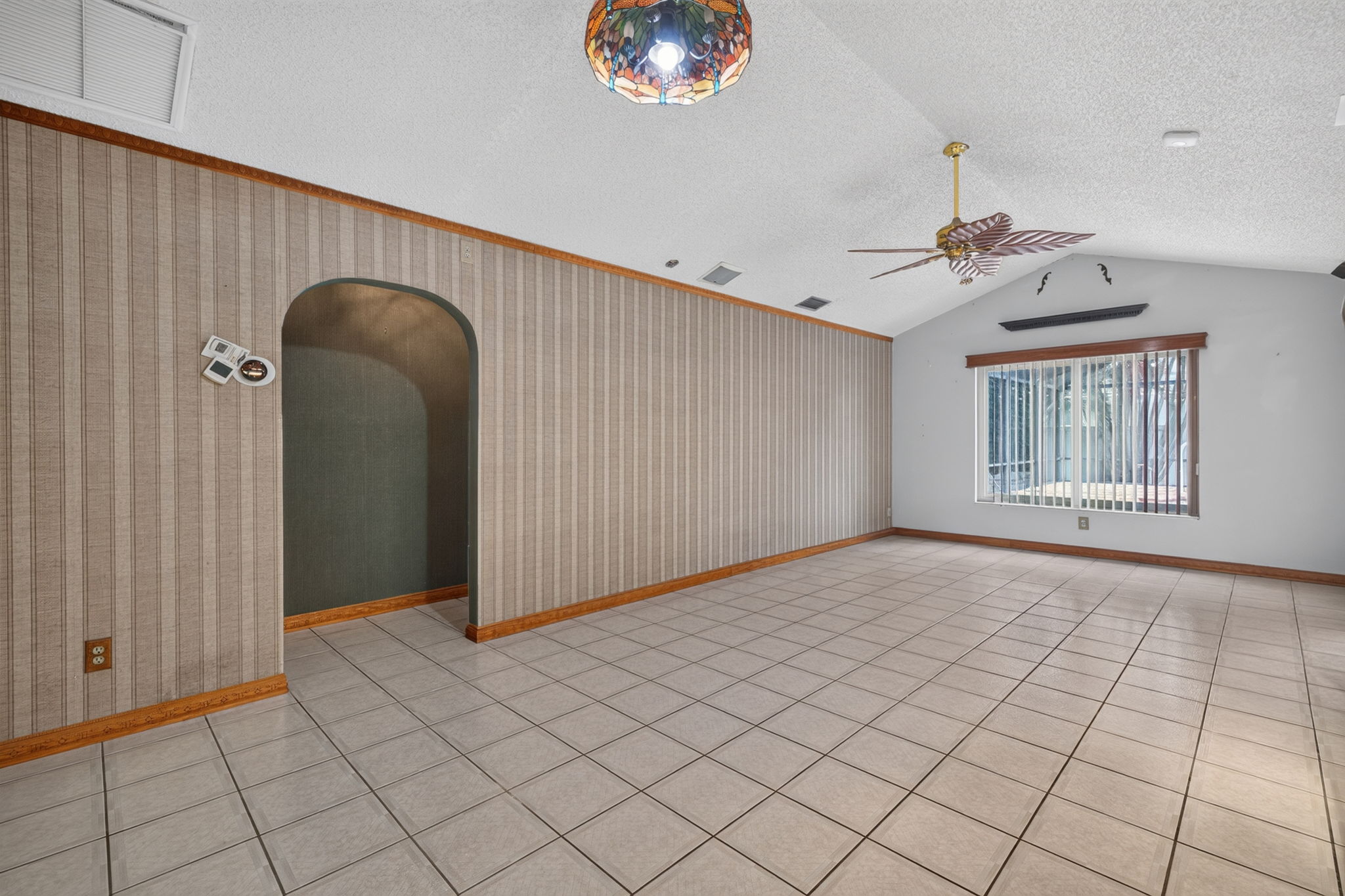 Dining Room 1 of 2