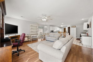  Photo 21