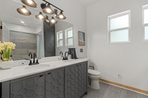  Photo 23