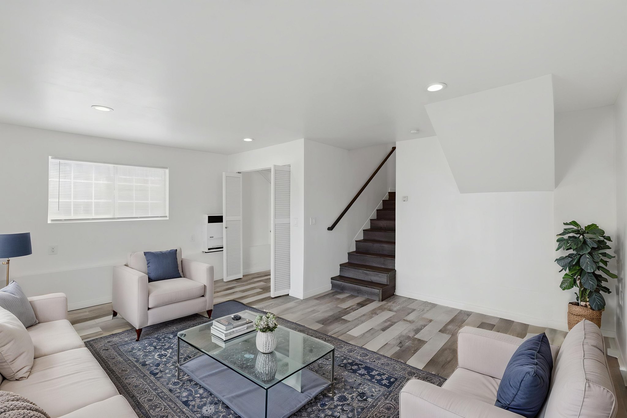 CYB02400_autoremove_24515698 virtually staged.jpeg