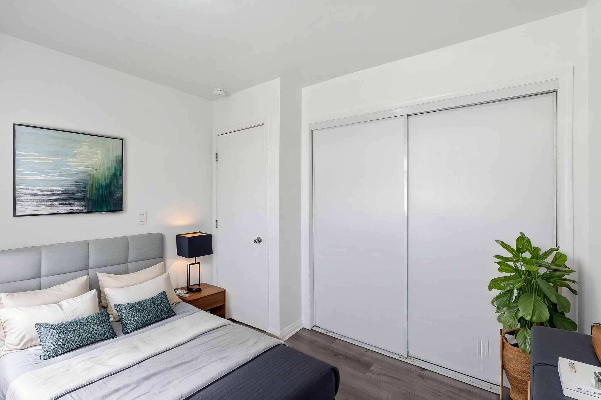 CYB02340 virtually staged.jpeg