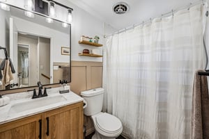 W Varden Way-S2210-019.jpg