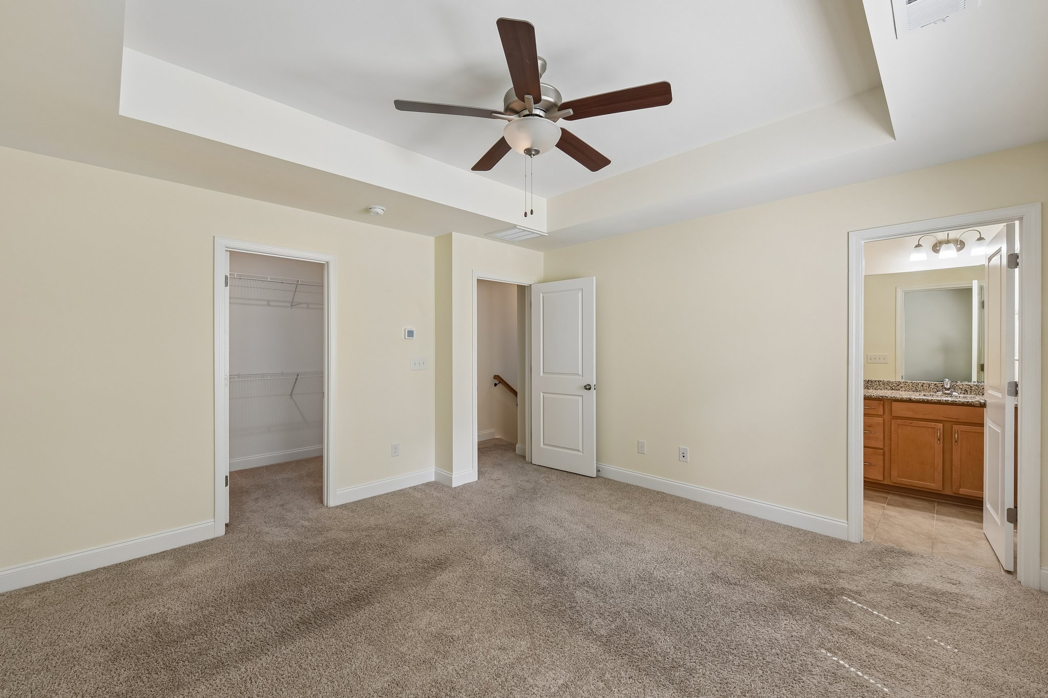 Simoneaux Ln-S2508-022.jpg