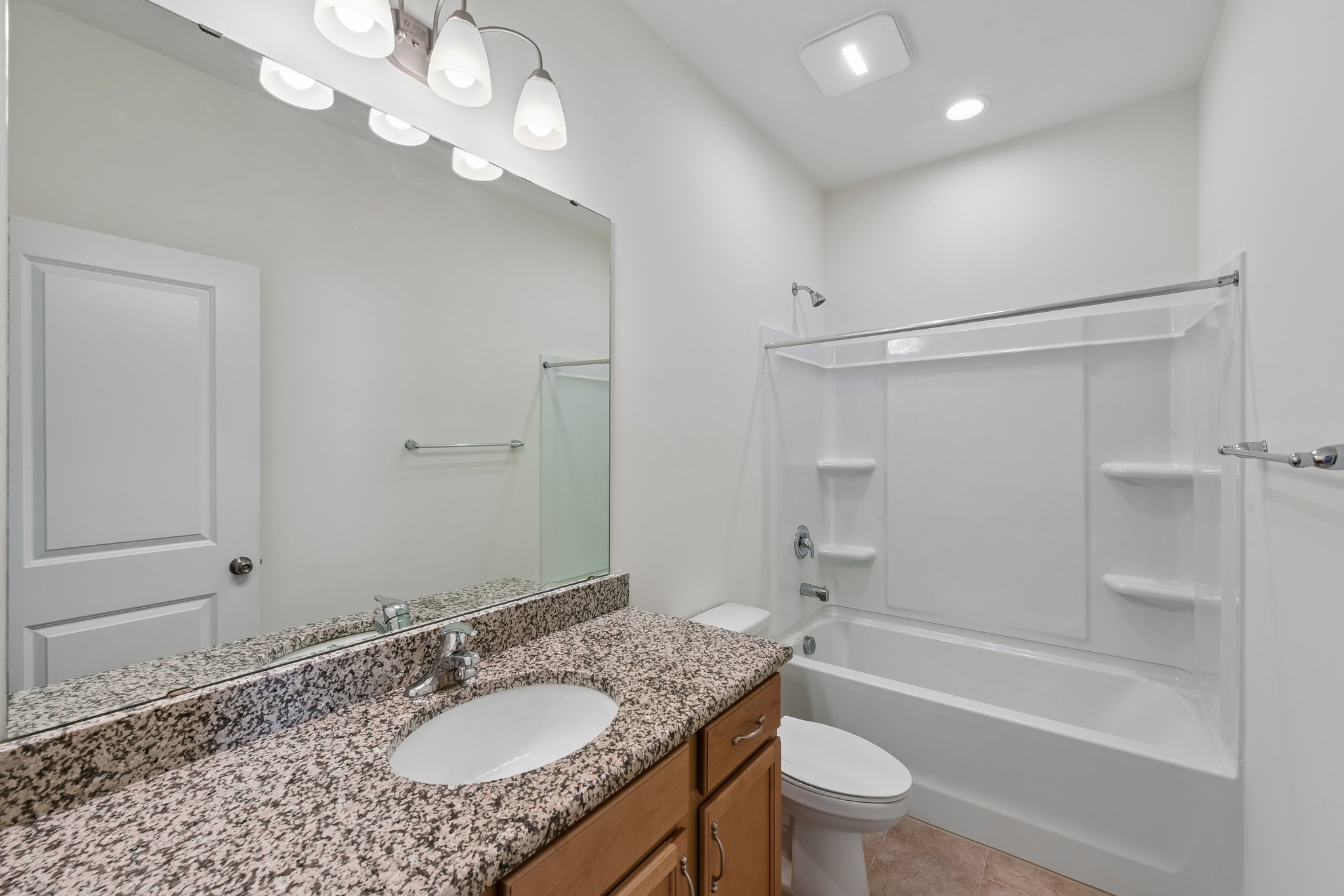Simoneaux Ln-S2508-026.jpg