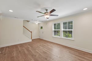 Simoneaux Ln-S2508-005.jpg