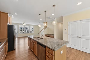 Simoneaux Ln-S2508-014.jpg