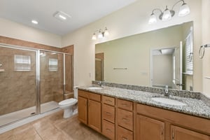 Simoneaux Ln-S2508-023.jpg