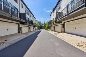 Simoneaux Ln-S2508-035.jpg