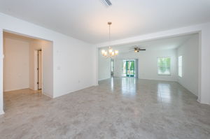 Dining Room3-3
