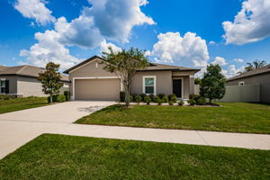 Front Exterior2-3