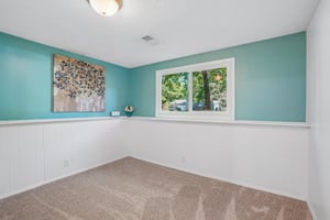 Jackson St NE-S2409-033.jpg