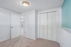 Jackson St NE-S2409-034.jpg