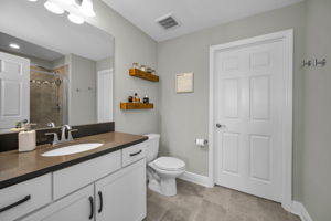 Upper Level Primary Bathroom1a