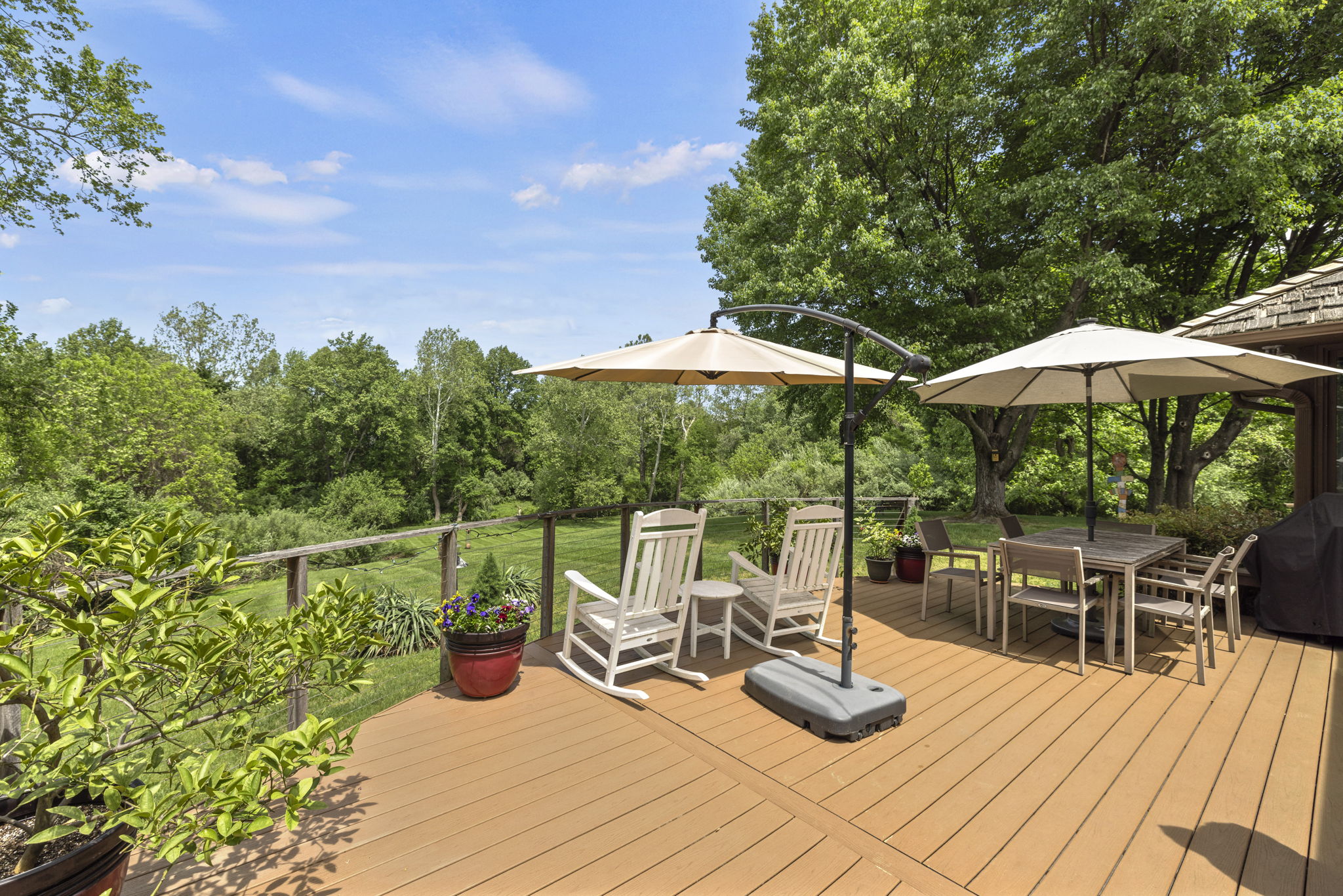 Deck Perfect For Al Fresco Dining