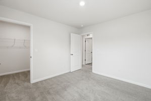  Photo 33