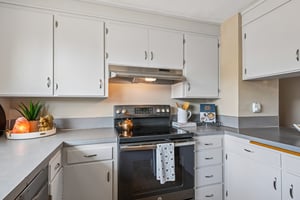 F St SE-S2608-018.jpg