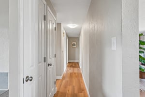 F St SE-S2608-019.jpg