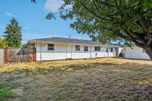 F St SE-S2608-043.jpg