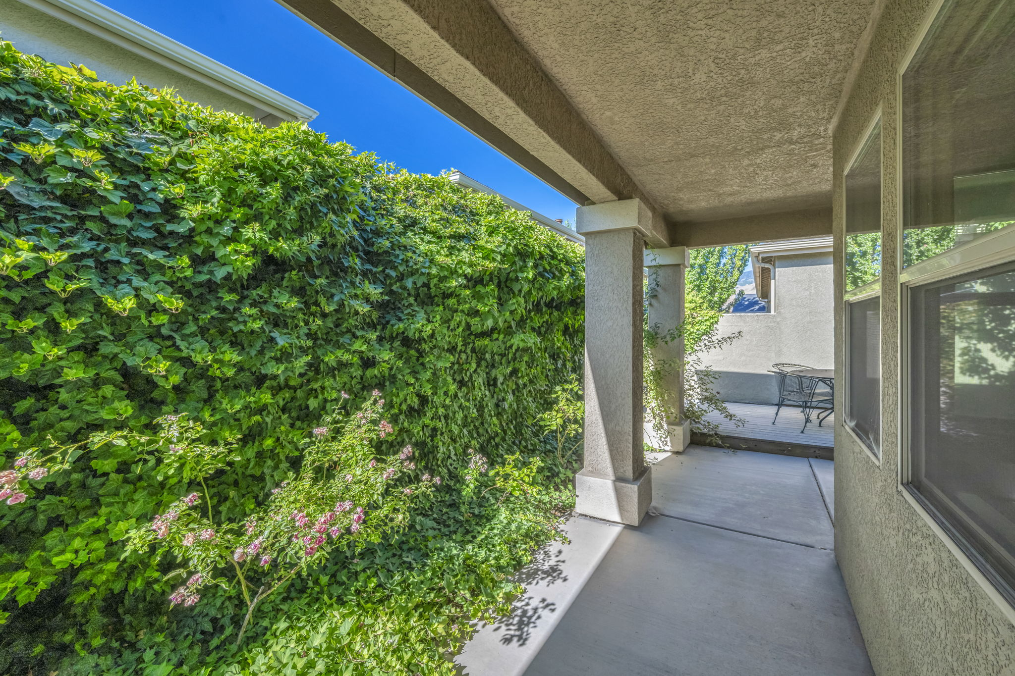 1313 Gambrel Dr_70