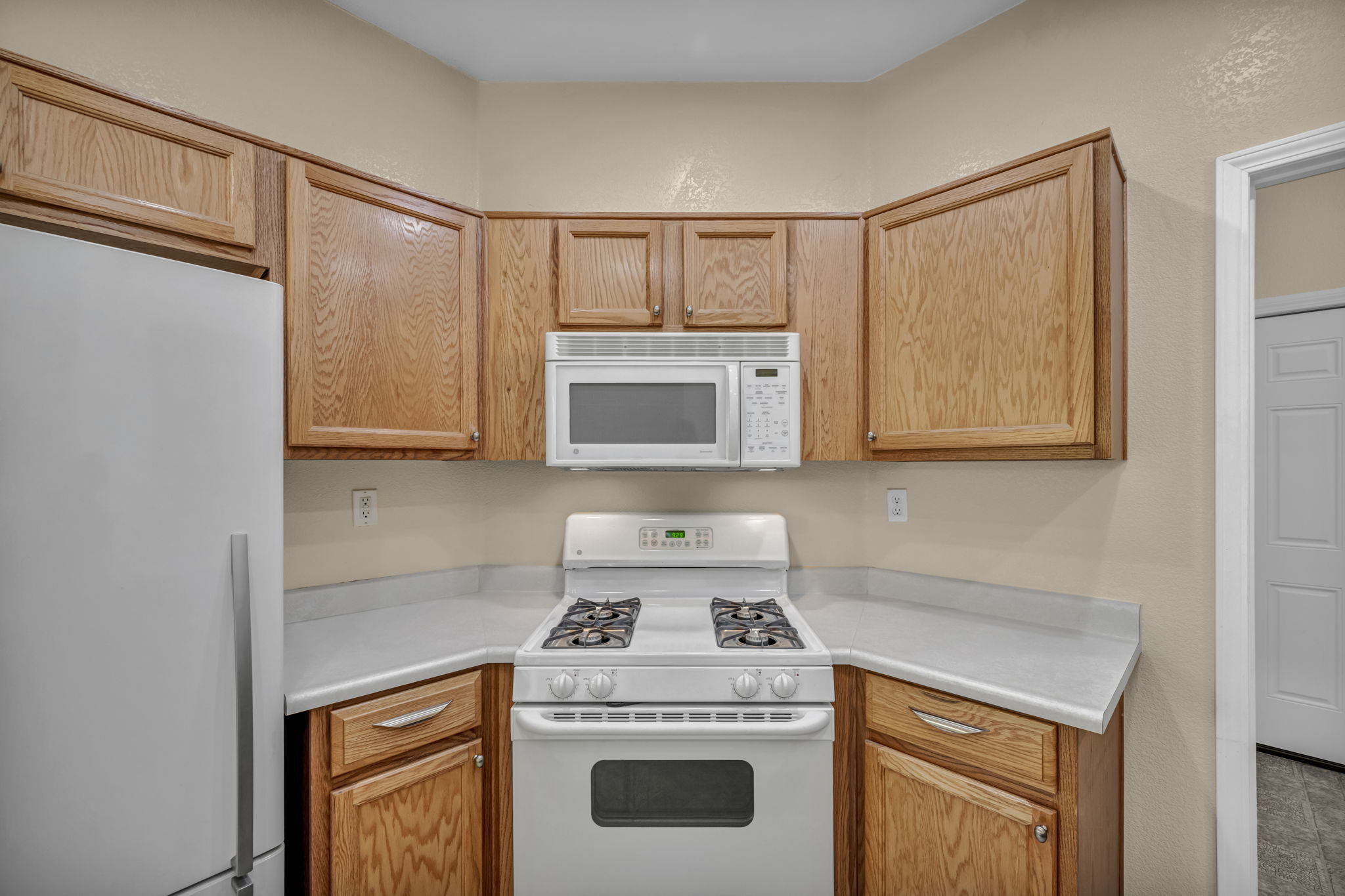 1313 Gambrel Dr_54