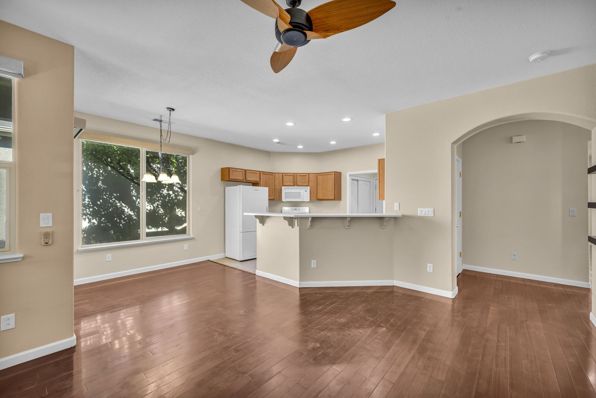 1313 Gambrel Dr_42