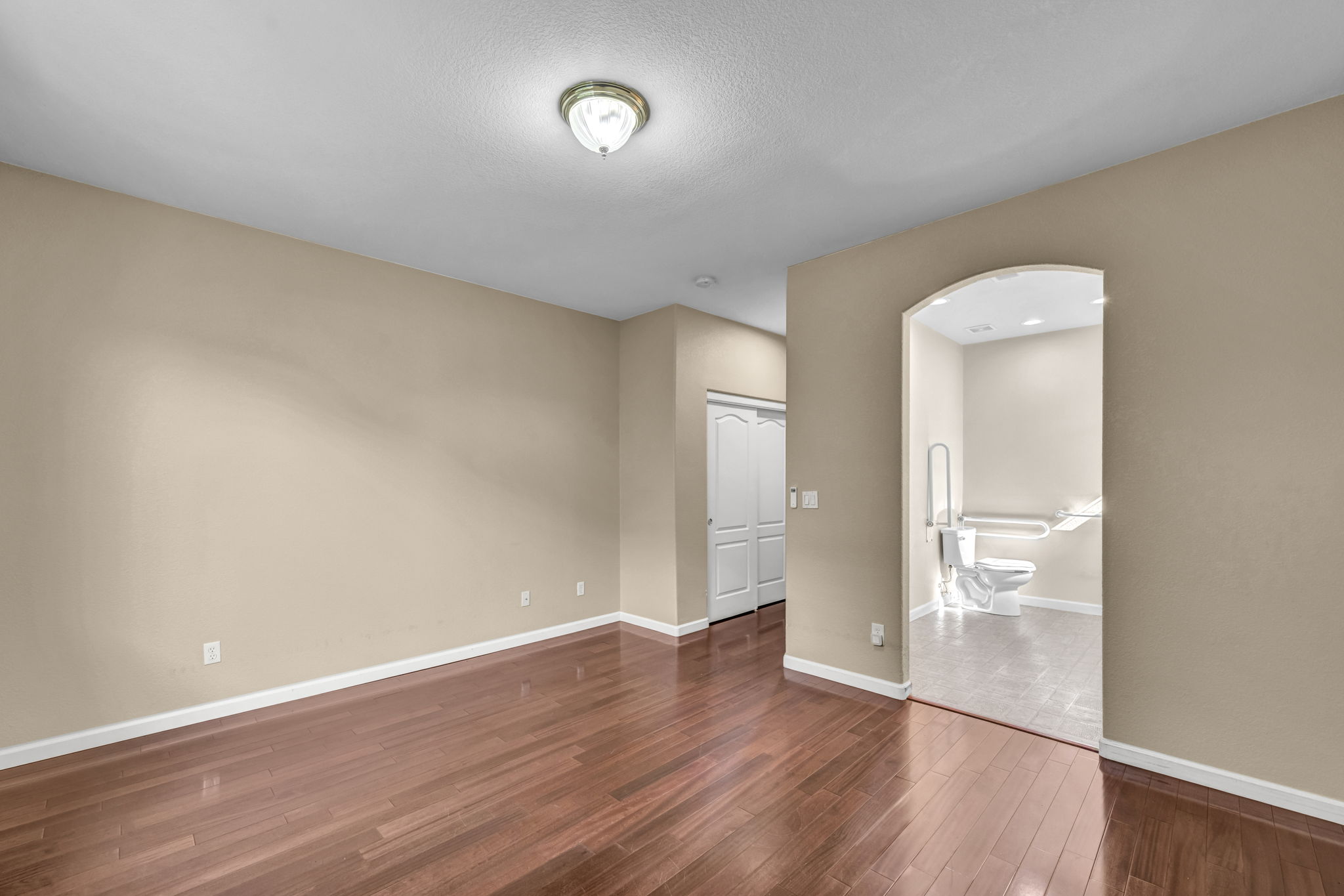 1313 Gambrel Dr_29