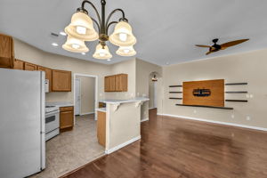 1313 Gambrel Dr_47