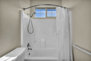 1313 Gambrel Dr_33