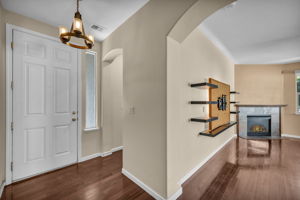 1313 Gambrel Dr_25