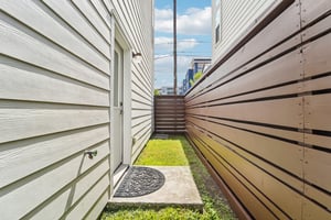 Lakin St-S0908-056.jpg