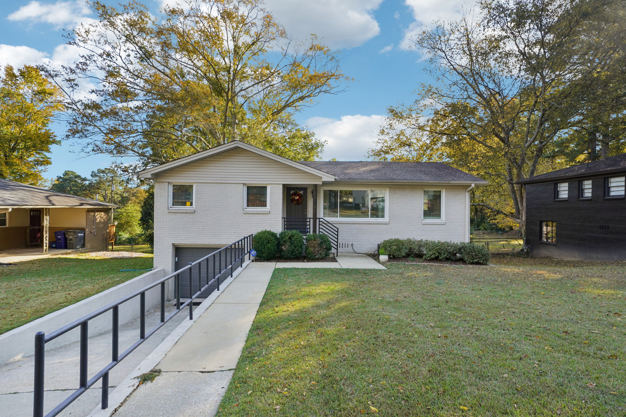 Laurence St-S1111-003