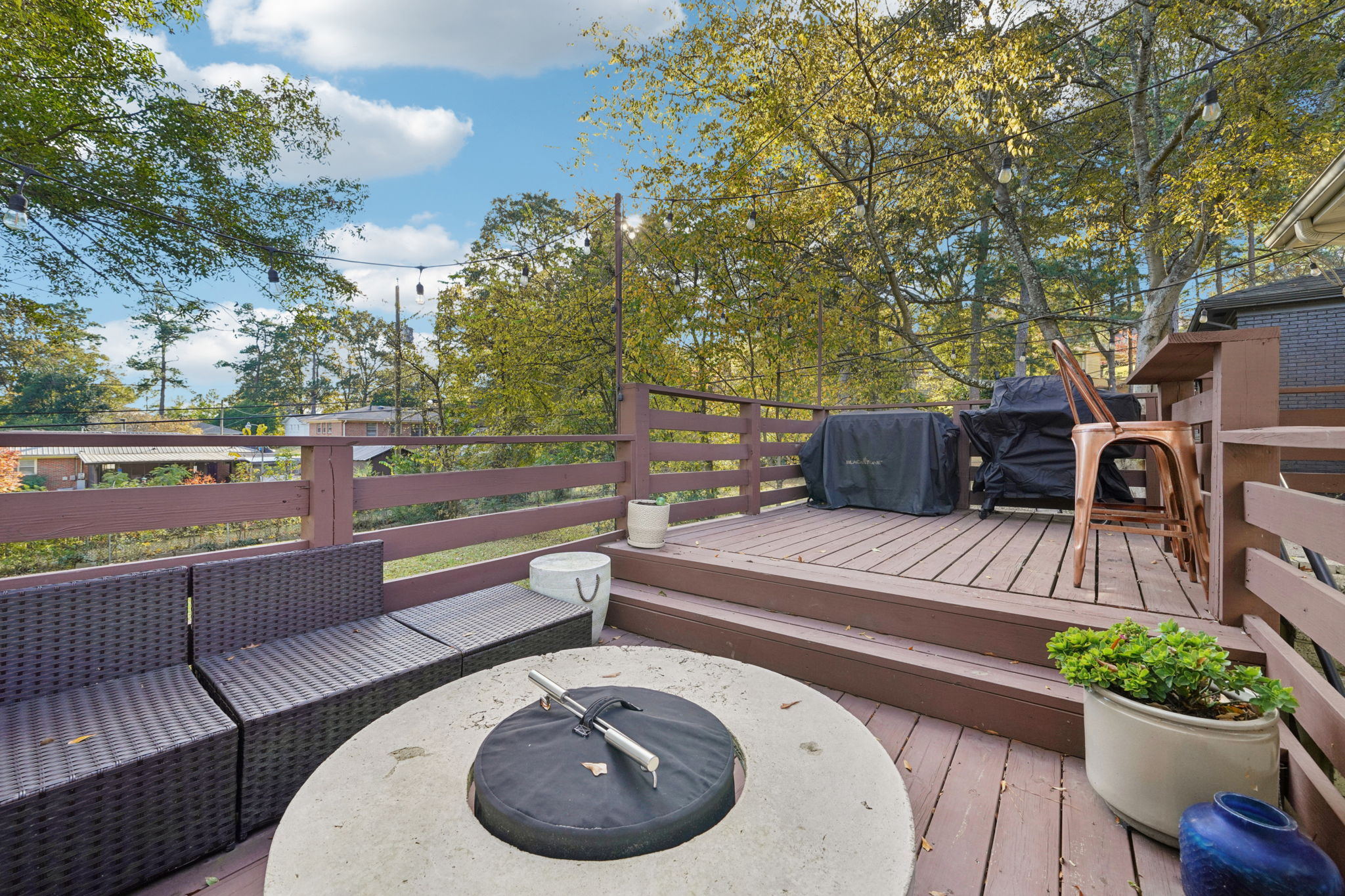 Laurence St-S1111-034