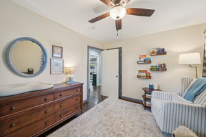 Laurence St-S1111-015