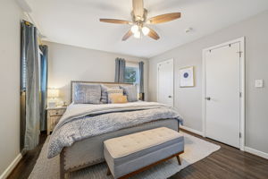 Laurence St-S1111-021